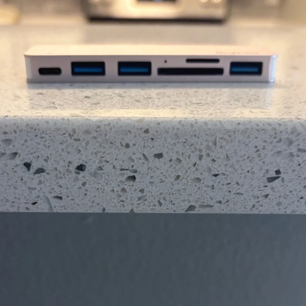 Silver Power Adapter for Tablets